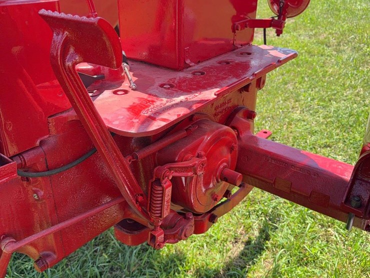 1950-farmall-c-image-30