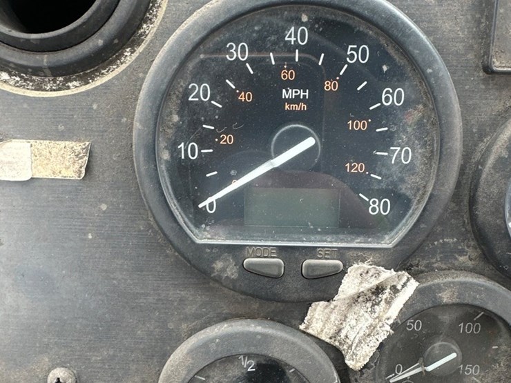2011-capacity-tj5000-image-2
