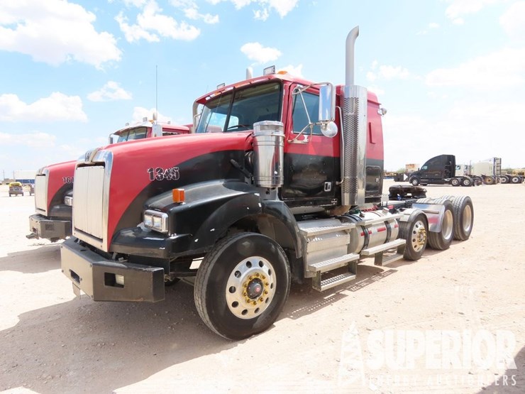 2013-western-star-4900-image-1