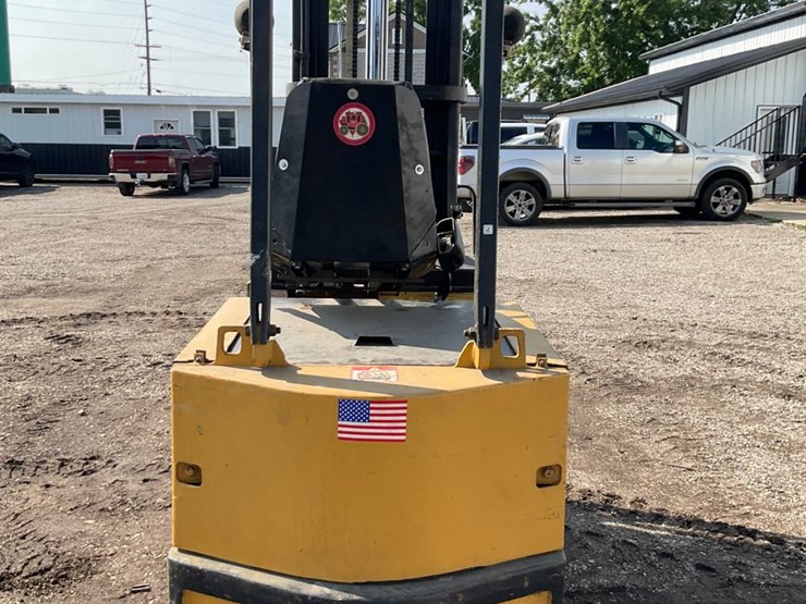 caterpillar-mc30-image-4