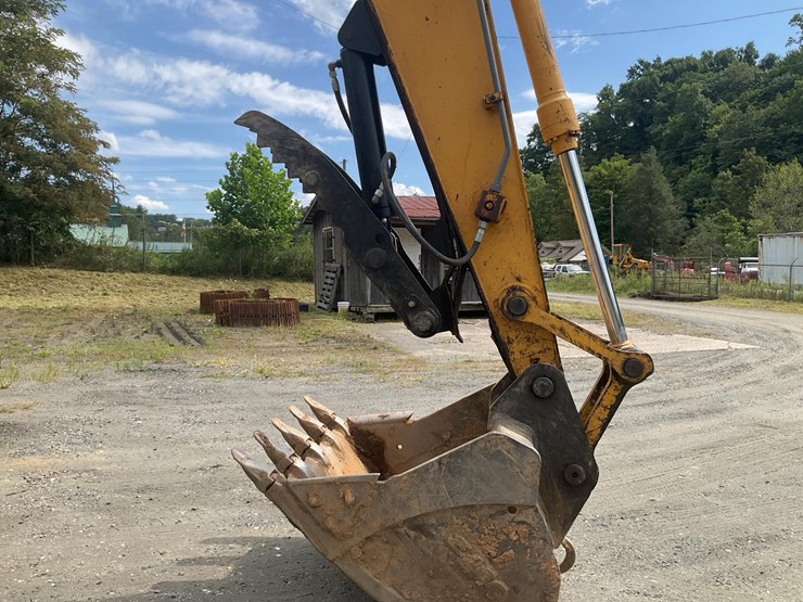 2004-deere-160c-lc-image-41