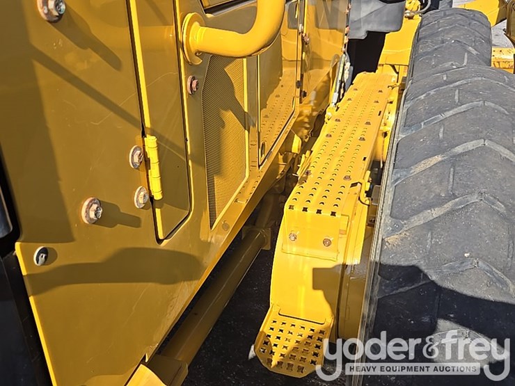 2019-caterpillar-140m3-image-36