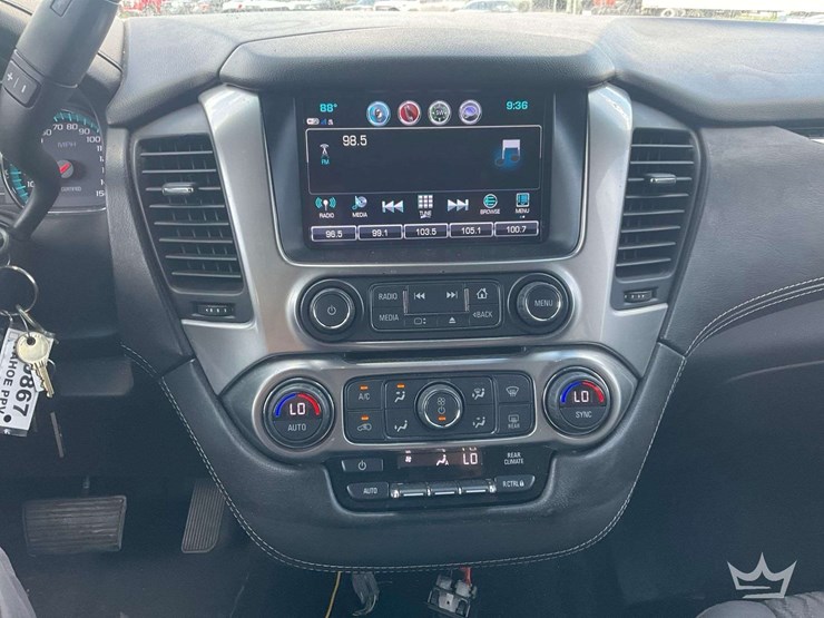2019-chevrolet-tahoe-image-14