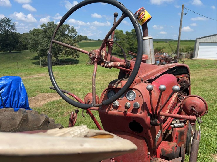 1955-farmall-300-image-17