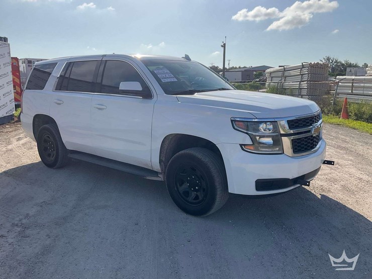 2019-chevrolet-tahoe-image-2