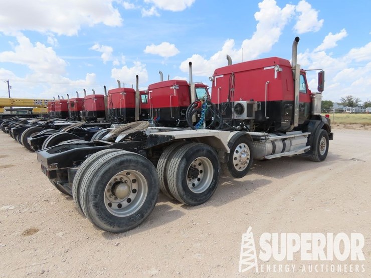 2015-western-star-4900-image-3