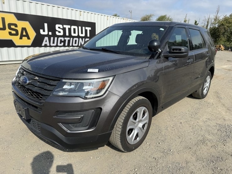 2017-ford-explorer-image-1