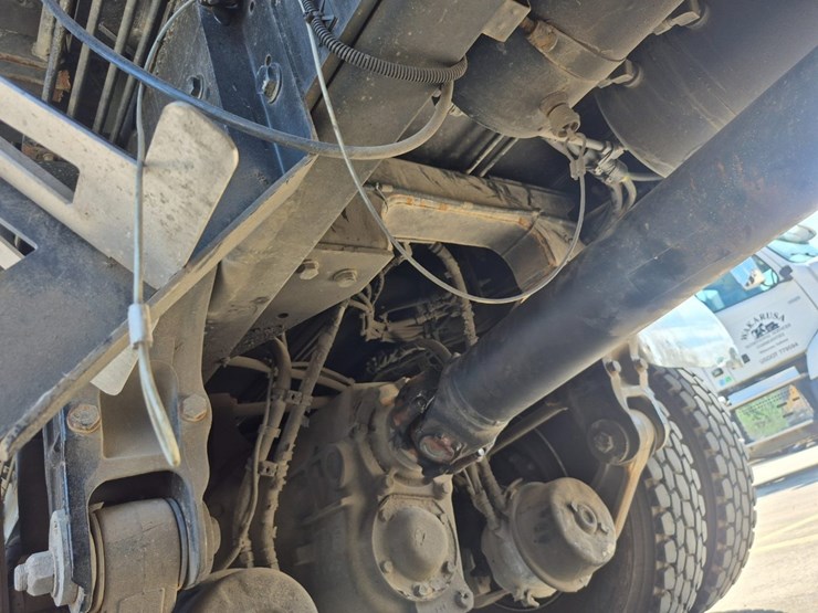 2018-kenworth-t880-image-27