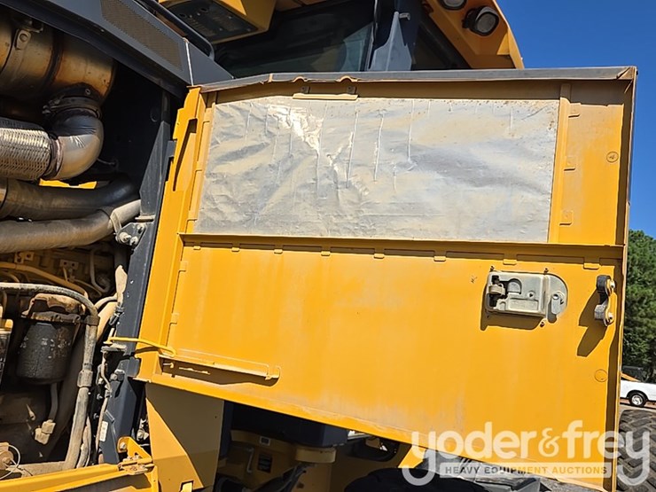 2016-deere-672gp-image-45