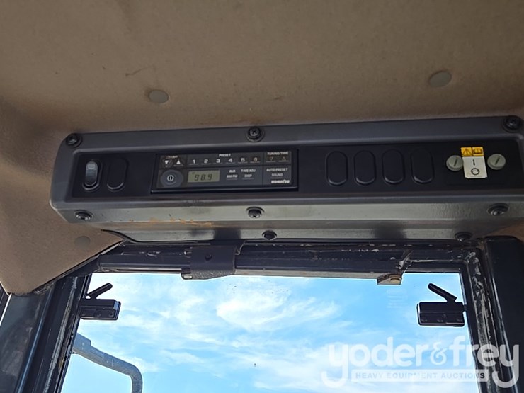 2017-komatsu-wa270-8-image-39