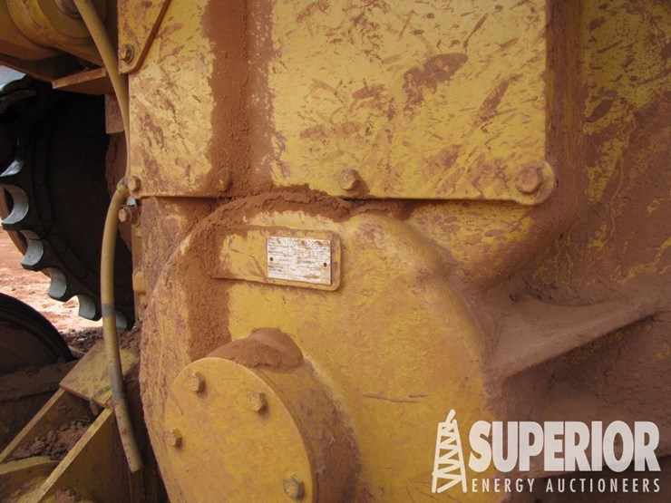 caterpillar-d6t-xl-image-8