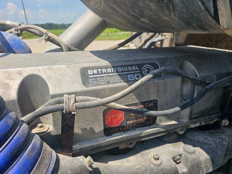 2015-peterbilt-386-image-24