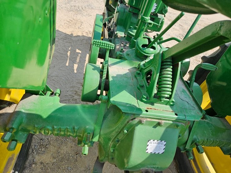 john-deere-b-image-21