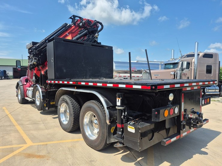 2018-kenworth-t880-image-3
