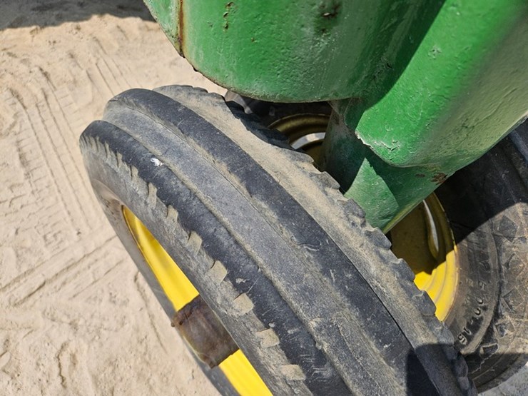 john-deere-b-image-41