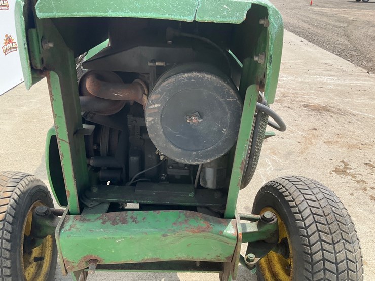 john-deere-112-image-9