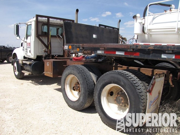 2007-massey-ferguson-8-image-3