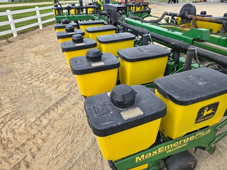 john-deere-1770-image-19