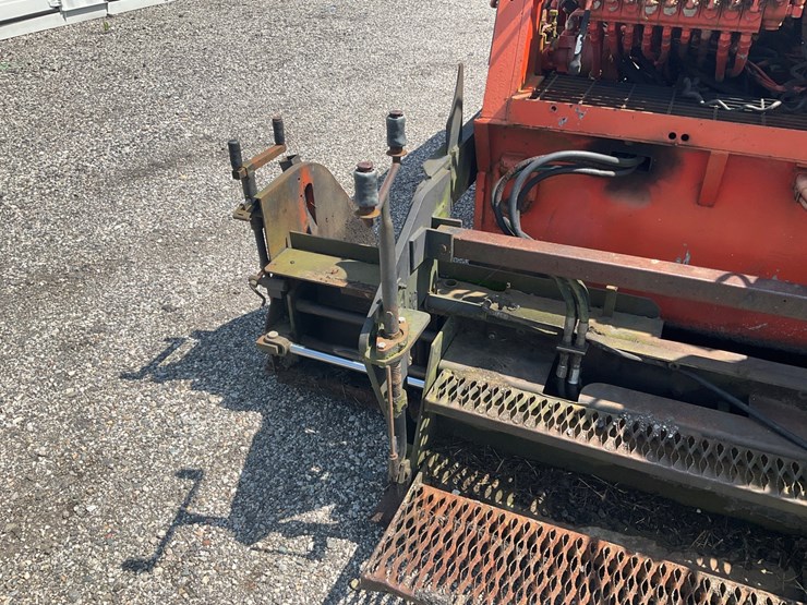 #1675-•-leeboy-tracked-asphalt-paver-image-16