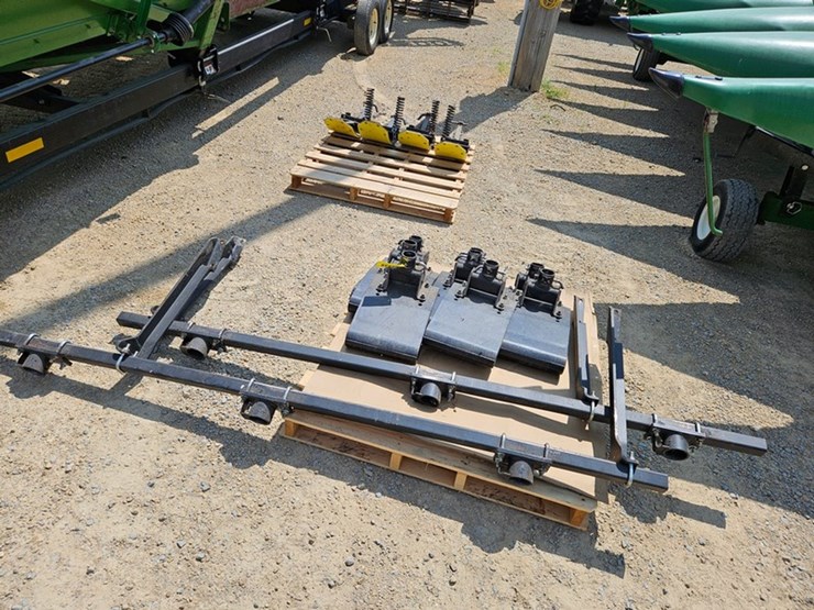 #77-•-8-row-stalk-stomper-set-image-1
