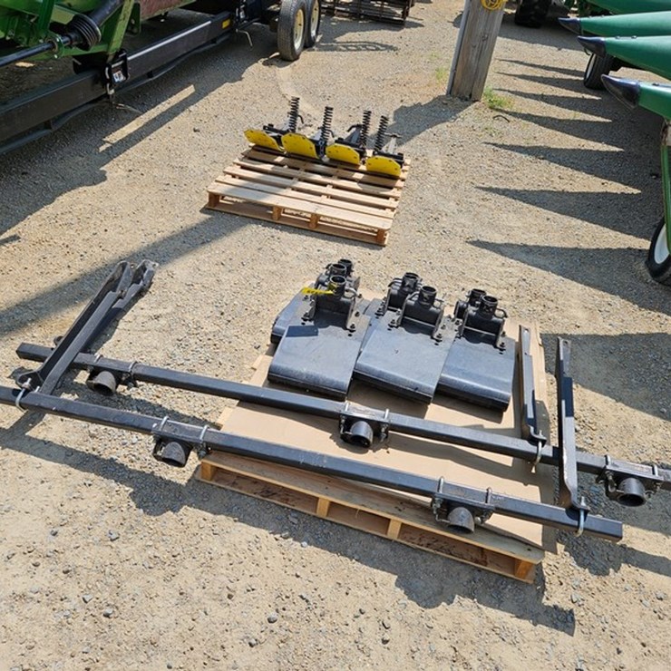 #77 • 8 Row Stalk Stomper Set