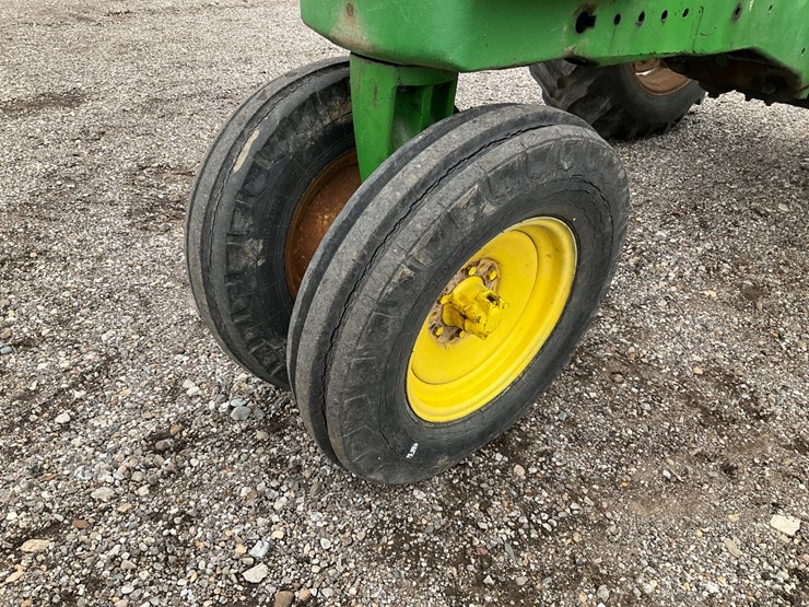 1961-john-deere-730-image-9