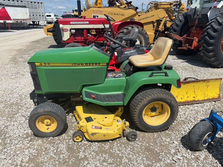john-deere-425-image-7