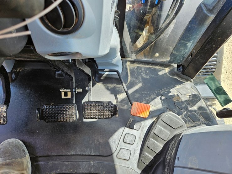 new-holland-t6.155-image-52