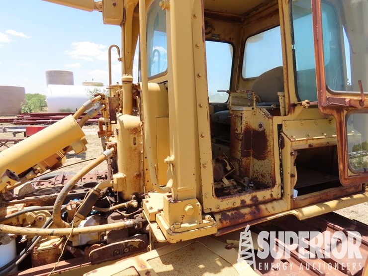 caterpillar-d6d-image-2