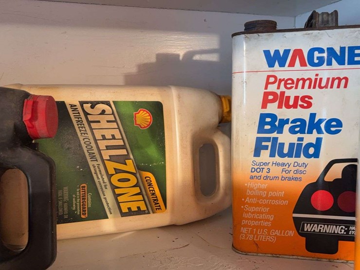 contents-of-two-shelves-image-5