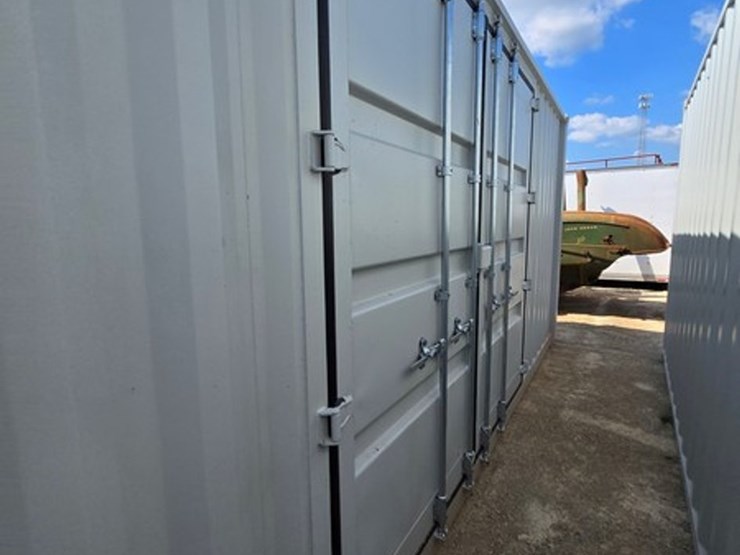 #73-•-40'-onetrip-container-image-3
