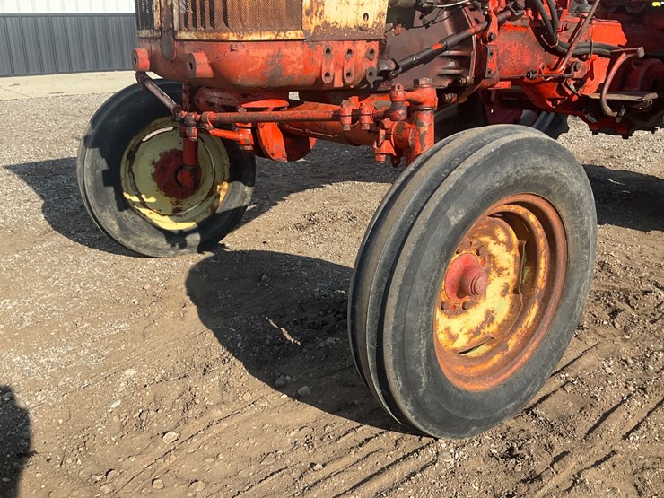 #6068-•-1958-case-211-b-tractor-image-9