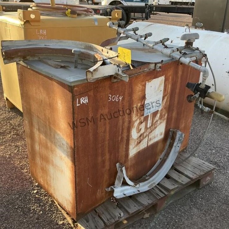 STEEL OIL TANK