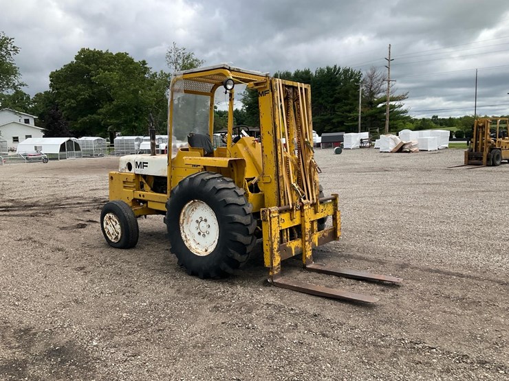 massey-ferguson-2500-image-7