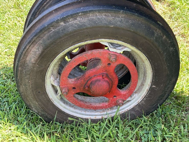 1952-farmall-super-h-image-19
