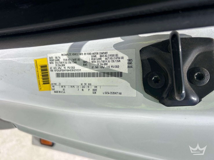 2017-ford-f550-image-5