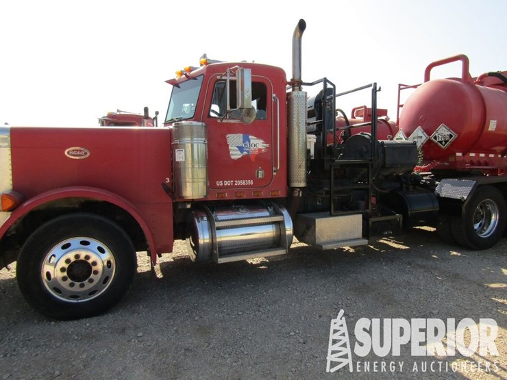 2003-peterbilt-379-image-12