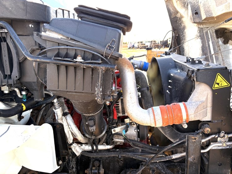 2012-international-durastar-4300-image-13