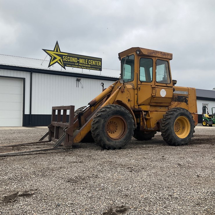 JOHN DEERE 444