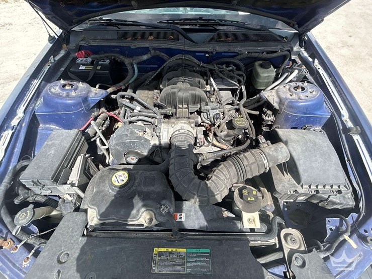 2005-ford-mustang-coupe-image-7