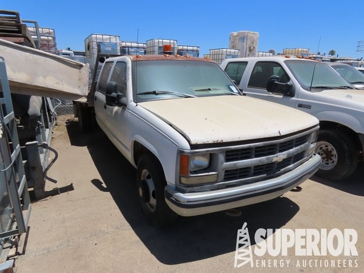1994-chevrolet-c3500-image-2