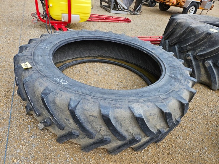 #105-•-michelin-480/80r50-tire-image-2