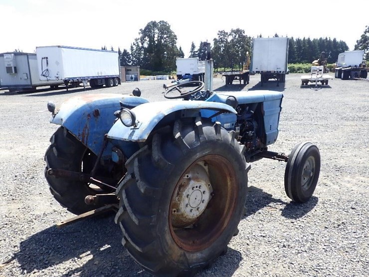 vtb-u-445-tractor-image-5