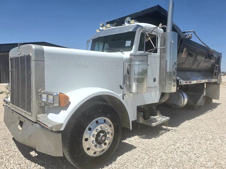1998-peterbilt-379-image-1