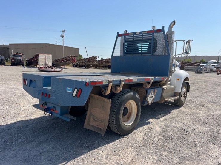 2013-peterbilt-337-image-5