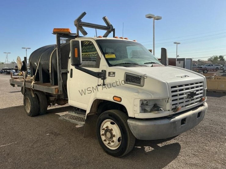 2004-chevrolet-c4500-kodiak-water-truck-image-4