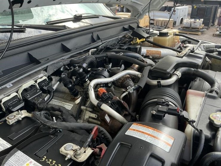 2015-ford-f550-image-16