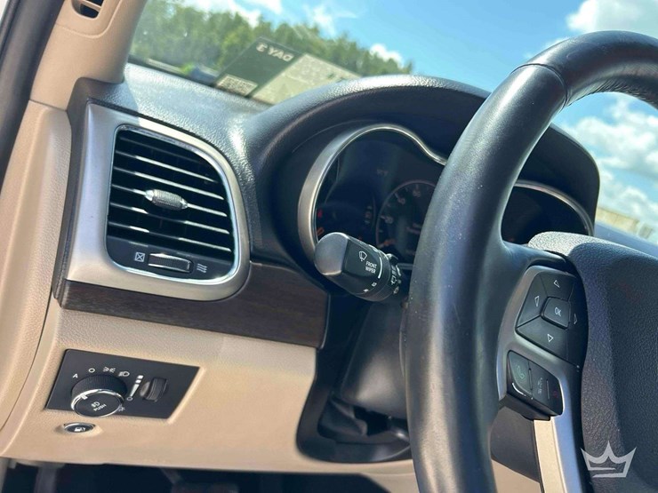 2017-jeep-grand-cherokee-image-15