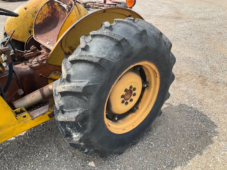 1954-massey-ferguson-202-image-14