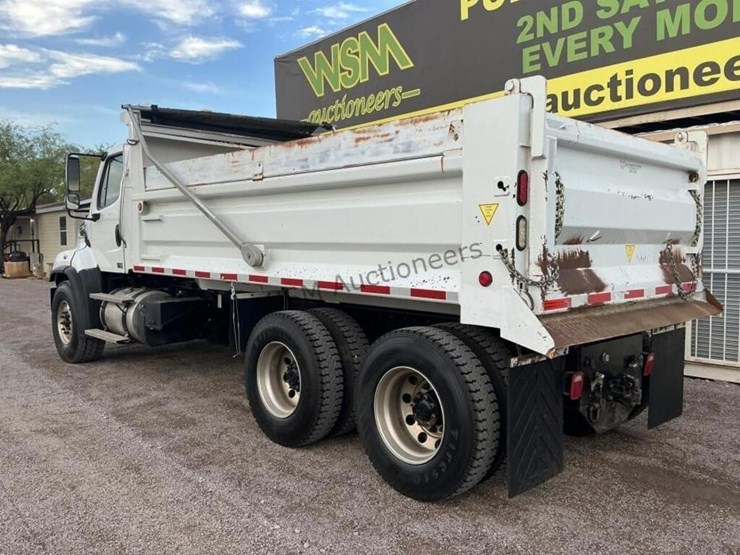 2016-freightliner-114sd-image-7